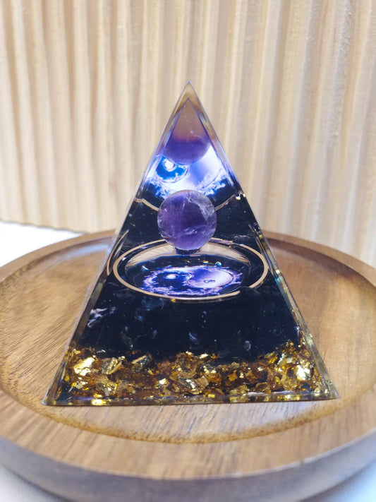 J957 能量金字塔太極紫水晶球Size 5cmX5cm