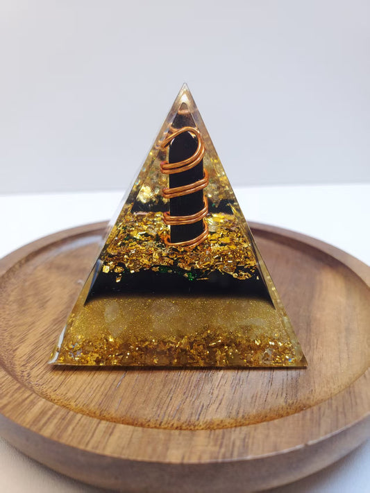 J949 能量金字塔金祿招財旺事業 Size 5cmX5cm