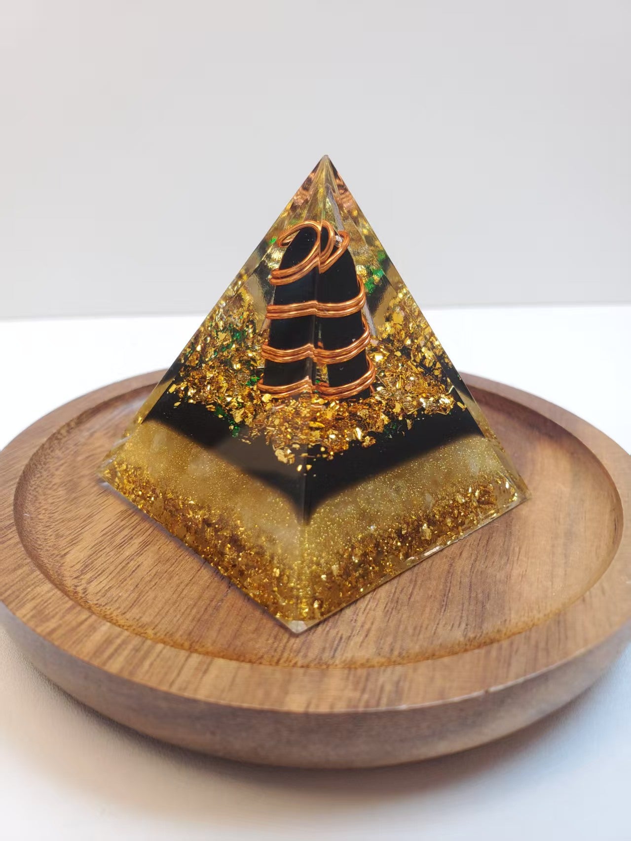 J949 能量金字塔金祿招財旺事業 Size 5cmX5cm